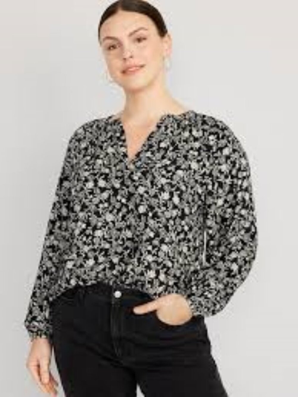 Old Navy Split Neck Boho Peasant Cottage Black Cream Floral Lace Trim Blouse M